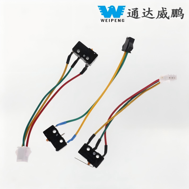 Třířádkový pulzní spínač zapalování